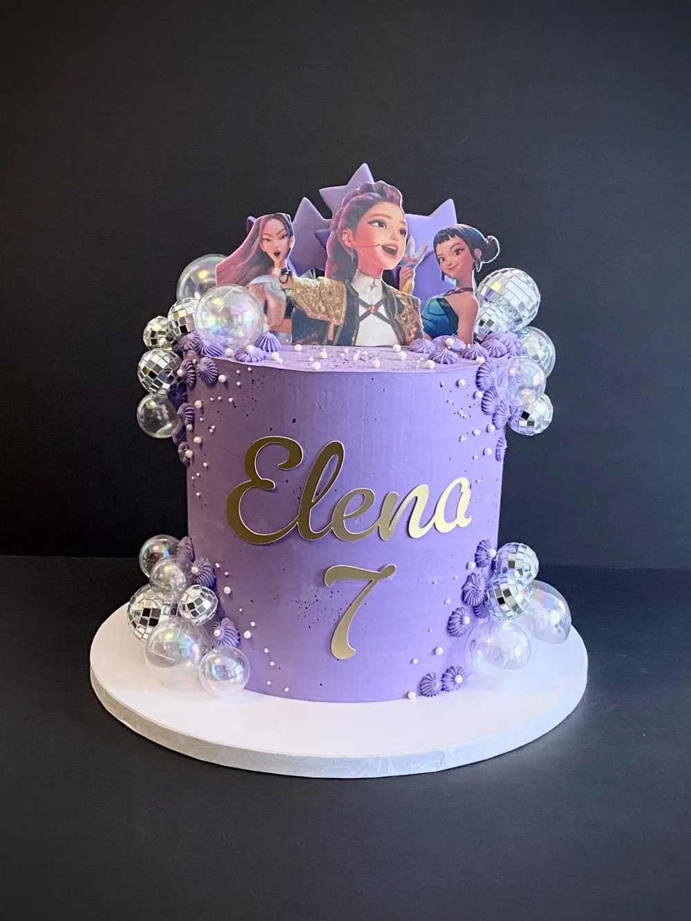 Kpop demon hunter cake