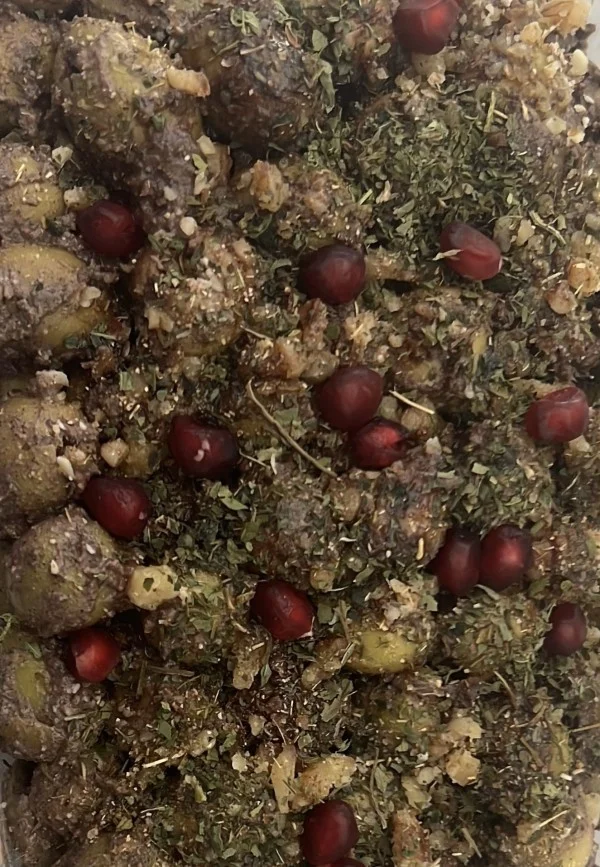 Olives Ziton Parvardeh in a pack of 300gr