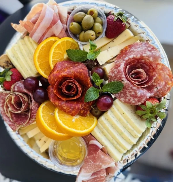 Premium Grazing Board